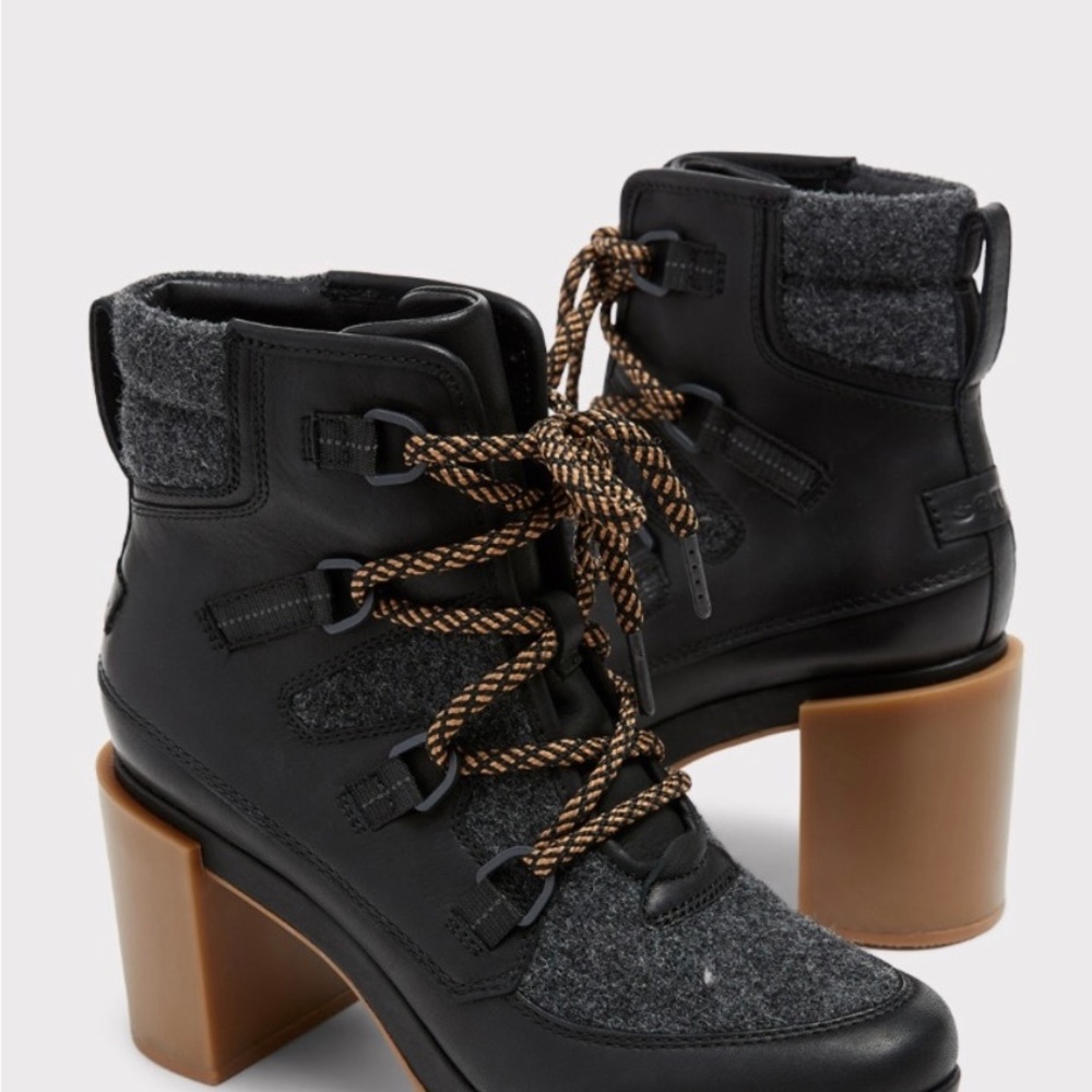 Sorel Women’s Blake Lace Booties